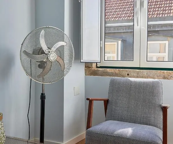 Elegant Riverview In Historical شقة