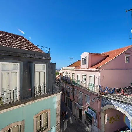Apartamento Elegant Riverview In Historical *