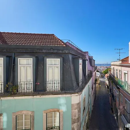 Apartamento Elegant Riverview In Historical *