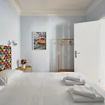 Appartement Elegant Riverview In Historical Lissabon