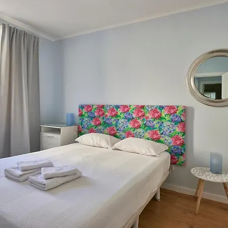 Elegant Riverview In Historical Lisbona