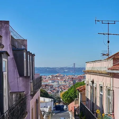 Daire Elegant Riverview In Historical *